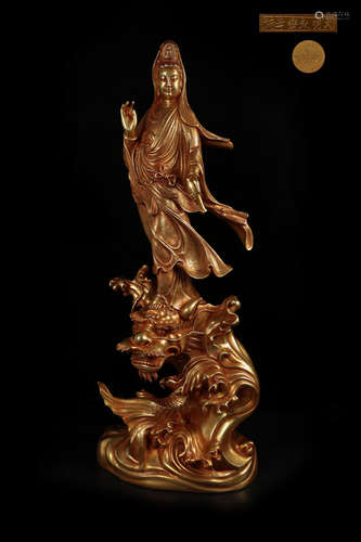 14-16TH CENTURY, A GUAN YIN DESIGN BRONZE ORNAMENT, MING DYNASTY