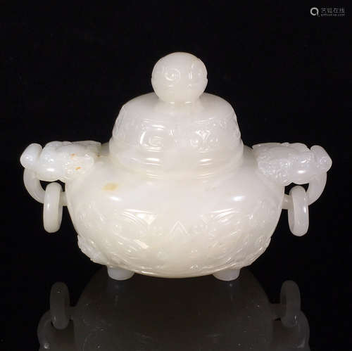 A FLORAL PATTERN HETIAN JADE STOVE