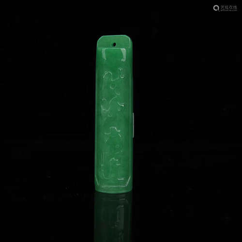 AN OLD JADEITE ORNAMENT