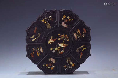 A FLORAL AND BIRD PATTERN ROSEWOOD BABAO BOX