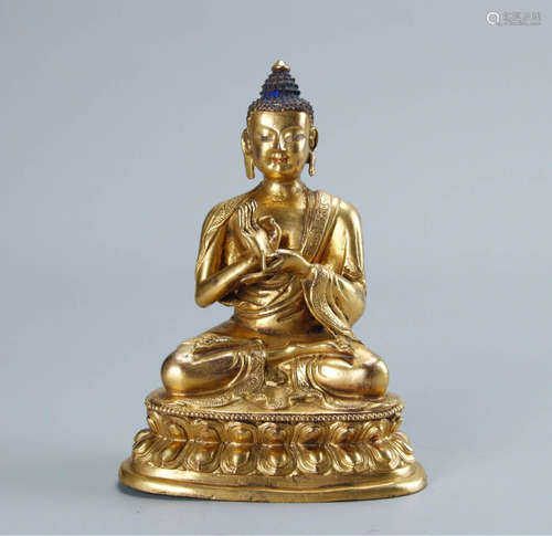 17-19TH CENTURY, A BUDDHA DESIGN GILT BRONZE FIGURE, QING DYNASTY