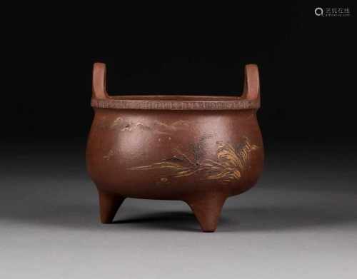 ZISHA-WEIHRAUCHBRENNER China, Yixin, 19. Jh. Braune Keramik. H. 12,2 cm. Im Boden gemarkt 'Huang