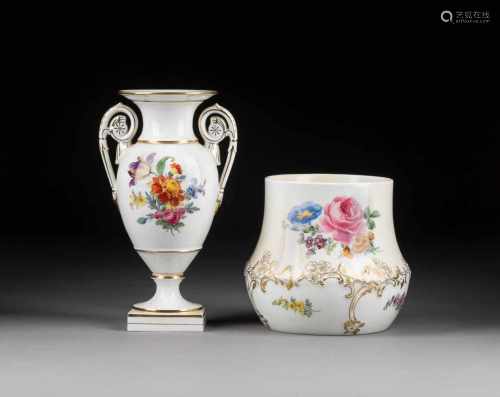 MEISSENER VASE UND KEKSDOSE MIT BLUMENBOUQUETS Deutsch, Meissen, 20. Jh. und früher Porzellan,