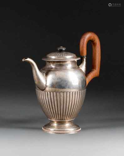 BIEDERMEIER-KAFFEEKANNE Österreich, Wien, Meister Benedikt Nicolaus Ranninger, 1828 Silber,