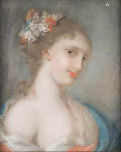 ROSALBA CARRIERA (ATTR.)1675 Venedig - 1757 EbendaJUNGE ROKKOKODAME MIT BLUMENBEKRÄNZTEM HAAR