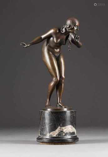 MARTIN GÖTZE1865 Lichtenstein/ Sachsen - 1931 Berlin'Die Stille' Bronze, braun patiniert,
