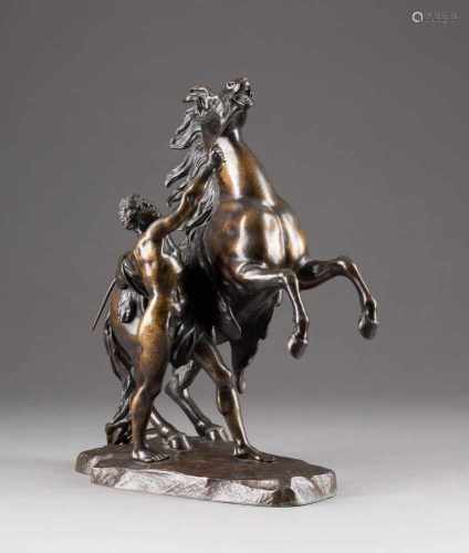 GUILLAUME COUSTOU1677 Lyon - 1746 Paris (Nachfolger)Pferdebändiger Bronze, braun patiniert. H. 37,