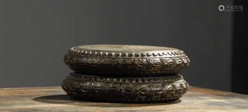 PAIR GREEN STONE CARVED CIRCLE DRUM