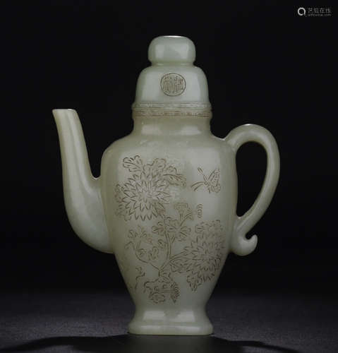 A HETIAN JADE CARVED CHRYSANTHEMUM PATTERN POT