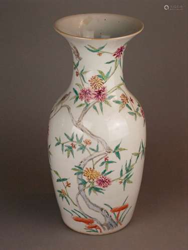 Balustervase - China 20th century, all round decor with flowering branches and birds in<br />partly pastose onglaze colors, gold rim, red bottom mark, H.ca.43cm, China, 20th century