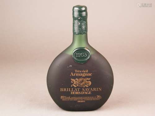 Armagnac  - Tres Vieil Armagnac Brillat Savarin, Hors D'Age, 1963, französisch, 40% Vol.,<br />ca. 70cl, Füllstand: in der Schulter, unverkostet, in gutem Erhaltungszustand