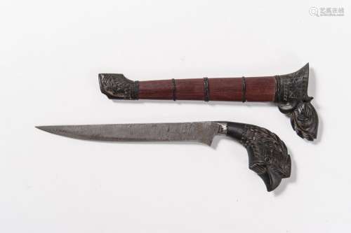 AN INDONESIAN DAGGER, 19TH TO FIRST HALF OF 20TH CENTURY