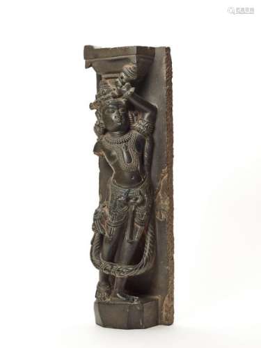 A BLACK STONE STATUE OF A STANDING GODDESS, INDIA ca. 18TH CENTURY