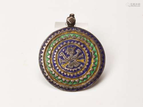 AN INDIAN SILVER AND ENAMEL AMULET, 19TH CENTURY