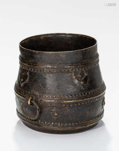 A BRONZE BASTAR CUP