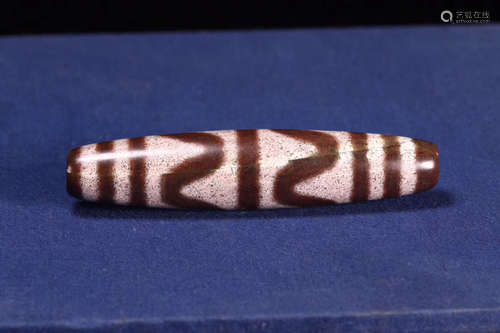 AN AGATE ZHUSHA BEAD