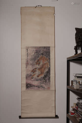 A TIGERS PAINTING HANGING SCROLL