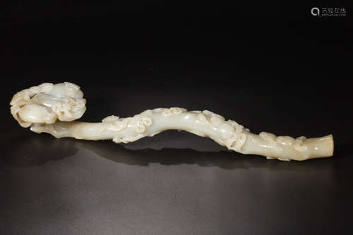 A HETIAN ZILIAO CARVED RUYI PENDANT