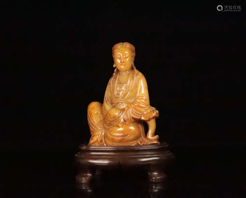 A SOAPSTONE CARVED GUANYIN BUDDHA