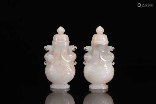 A PAIR OF HETIAN DOUBLE-PHOENIX VASE