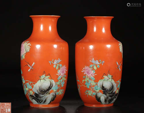 PAIR IRON-RED GLAZE CHRYSANTHEMUM PATTERN VASES