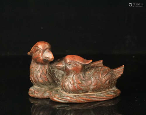 A CHENXIANG WOOD MANDARIN DUCK SHAPED PENDANT