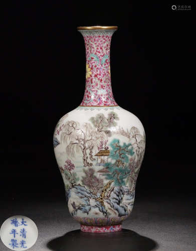 A FAMILLE-ROSE LANDSCAPE PATTERN VASE