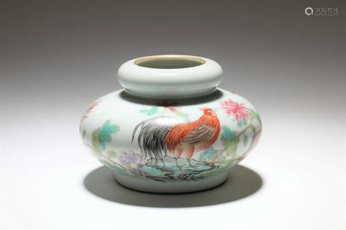 Chinese Famille-Rose Porcelain Jar