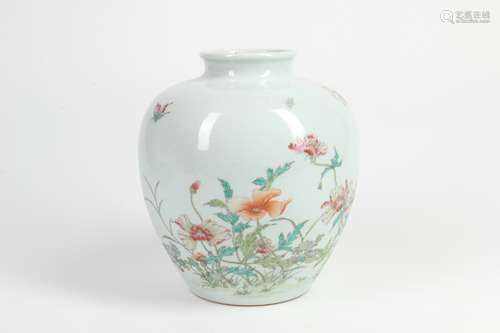 Chinese Famille-Rose Porcelain Jar