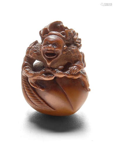 A wood netsuke Edo period (1615-1868), mid 19th century Naito Toyomasa (1773-1856)