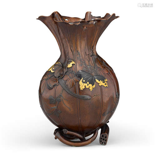 Meiji era (1868-1912), late 19th century AN UNUSUAL BRONZE VASE