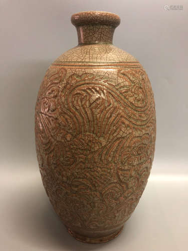 A FLORAL DESIGN YAOZHOU KILN PLUM VASE