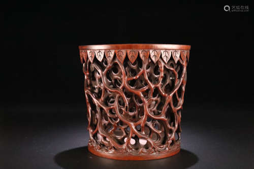 18-19TH CENTURY, AN OLD  HOLLOWED OUT DESIGN BAMBOO BRUSH POT, LATE QING DYNASTY