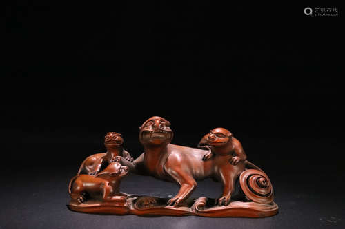 18-19TH CENTURY, AN AUSPICIOUS ANIMAL DESIGN BOXWOOD PENHOLDER, LATE QING DYNASTY