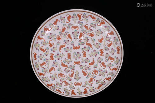 17-19TH CENTURY, A IRON RED GLAZE BAT DESIGN PLATE,  QING DYNASTY