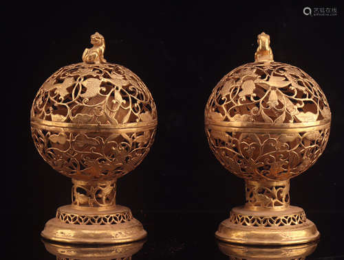 7-9TH CENTURY, A PAIR OF FLORAL DESIGN GILT BRONZE BURNER INCENSE, TANG DYNASTY.