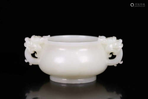 AN OLD DOUBLE-EAR HETIAN JADE CENSER