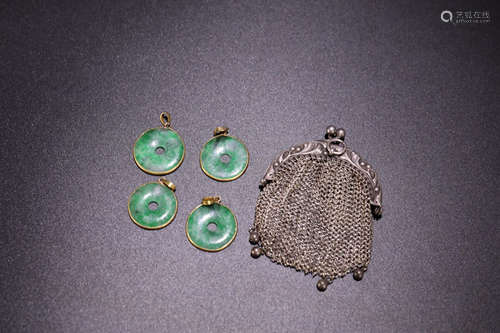 A SET OF OLD JADEITE PENDANT