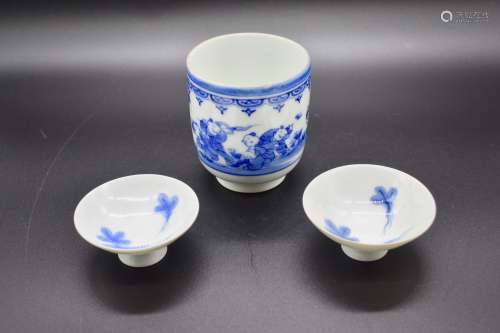 A Japanese Hirado ware set of three sake cups - 19th century