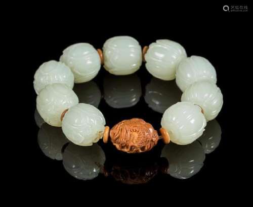 A White Jade Lotus-Shaped Bead Bracelet Diameter of