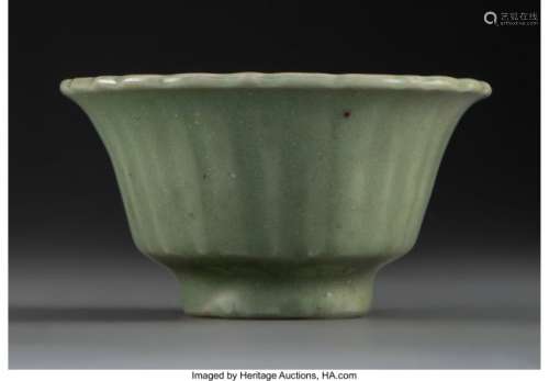 78135: A Chinese Incised Celadon Glazed Earthenware Cup