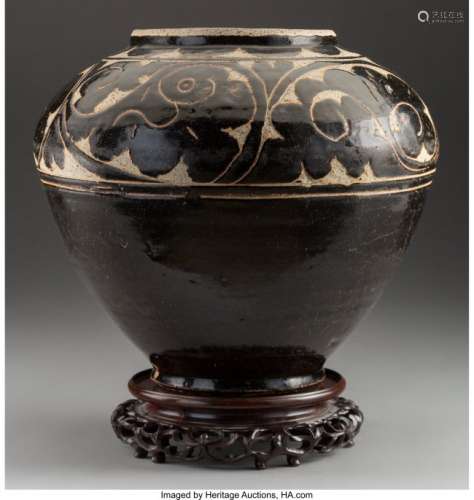 78132: A Large Chinese Slip-Cut Cizhou Stoneware Jar on