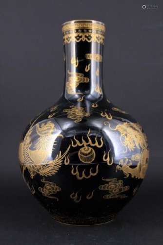 Chinese Qing Porcelain Black Glaze Gold Gilt Vase