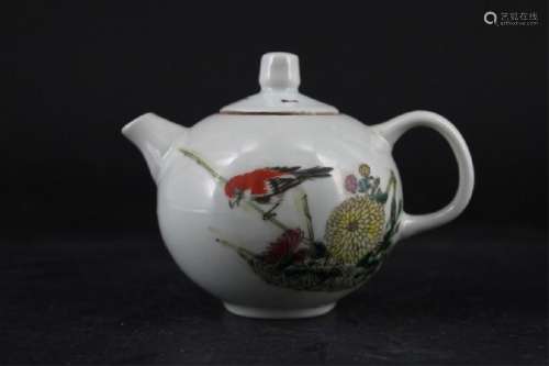 Chinese Porcelain TeaPot Repulic Period