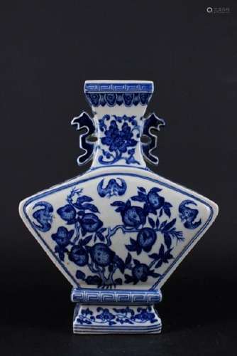 Chinese Qing Porcelain Blue&White Vase