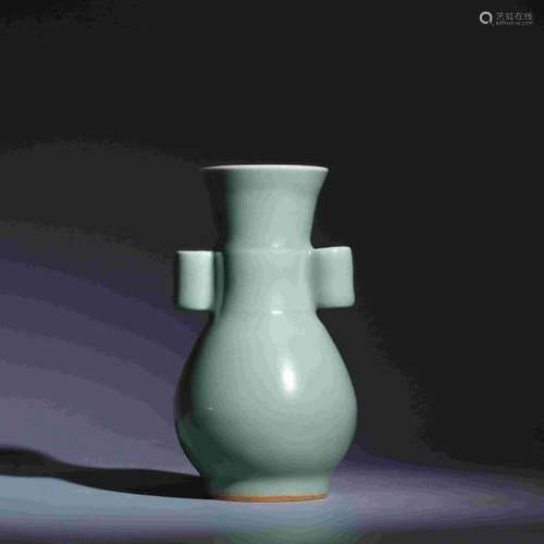 LONGQUAN KILN VASE WITH PIERCED HANDLES