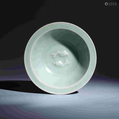 LONGQUAN KILN FISH PATTERN DISH MOUTH WASH