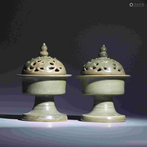 CELADON GLAZED HOLLOWED CENSER SET