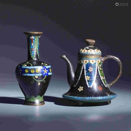 BRONZE GLAZED ENAMEL FLASK SET