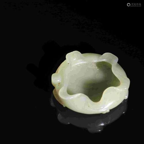 CARVED WHITE JADE LOTUS PETAL WATER POT